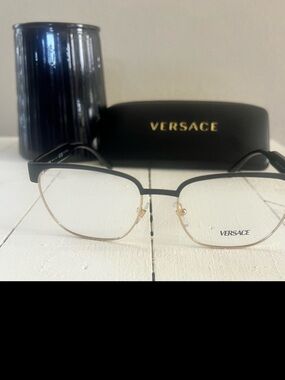 ✨ VERSACE Glasses - NEW WITH TAG
